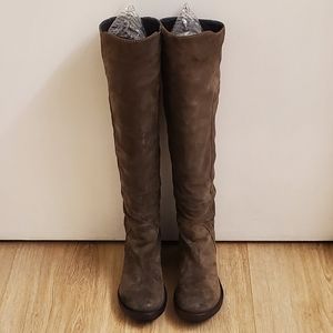 Alberto Fermani suade boots.